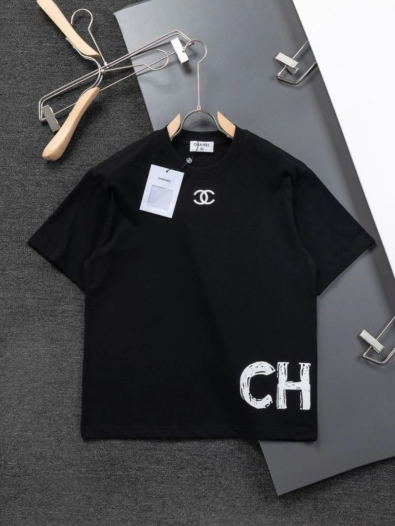 Chanel T-Shirts Casual 111186