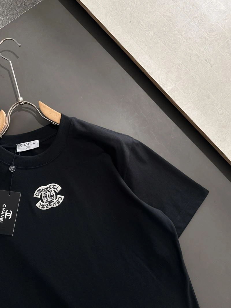 Chanel T-Shirts RelaxedFit 111171