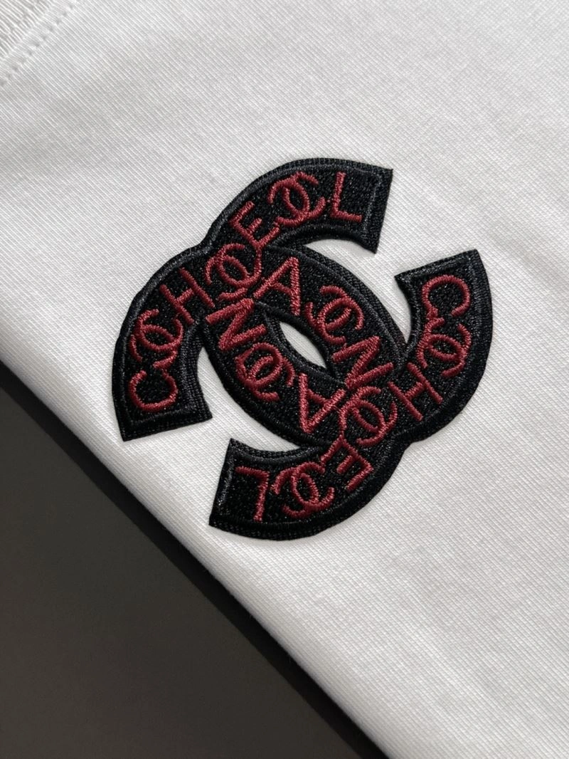 Premium Chanel T-Shirts 111187