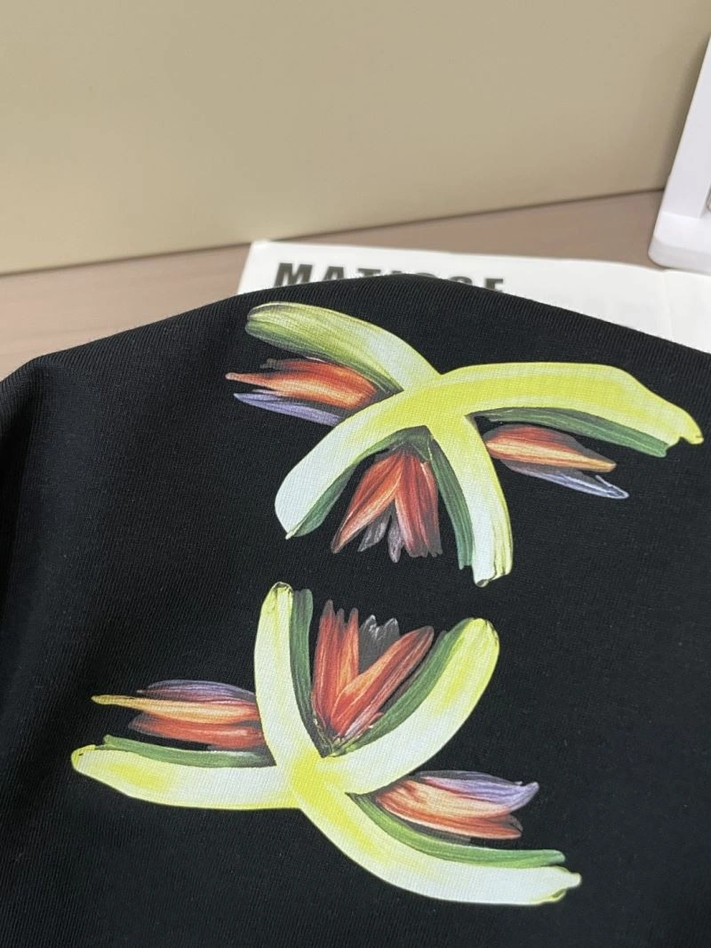 Chanel T-Shirts SmoothTexture 111183