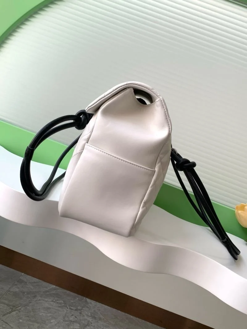 Casual Chanel Top Handle Bags 52567