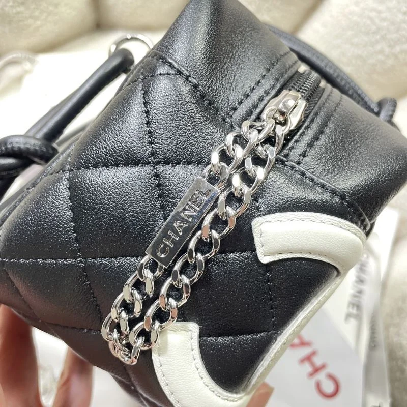 Chanel Top Handle Bags Versatile 52523