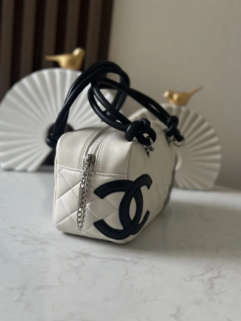 Sleek Chanel Top Handle Bags 52469