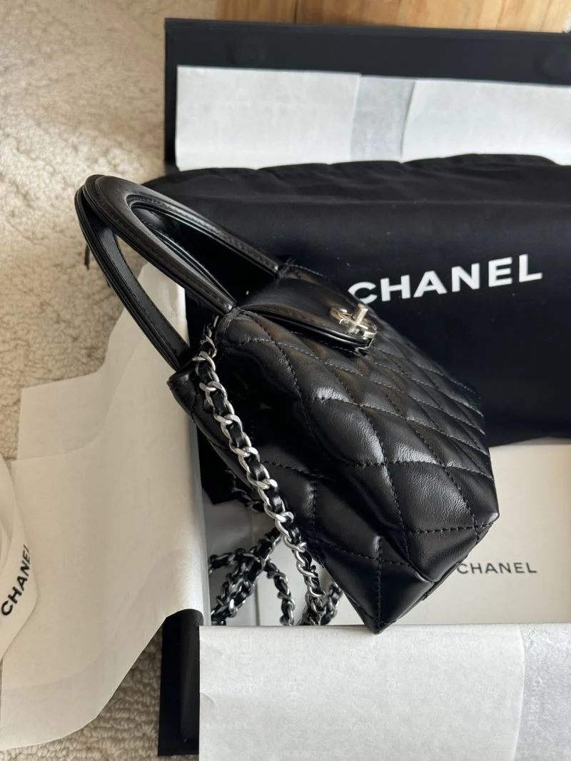 Chanel Top Handle Bags TechFriendly 52461