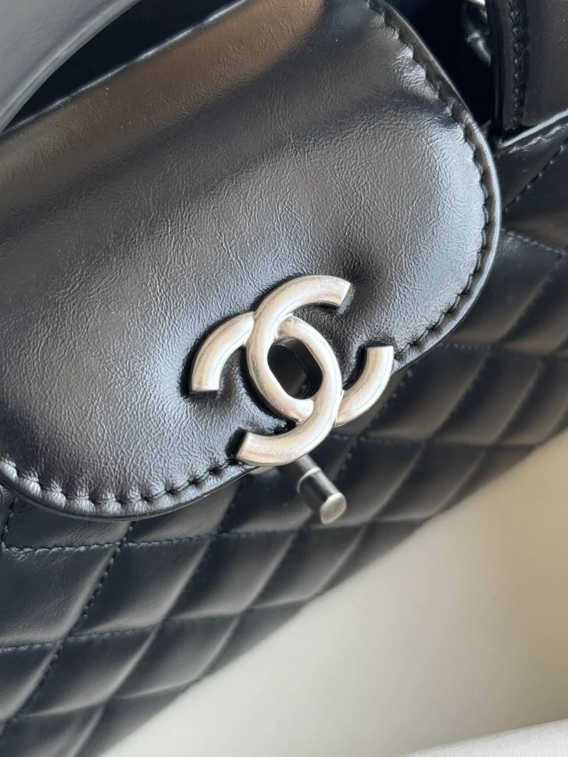 Chanel Top Handle Bags TechFriendly 52461