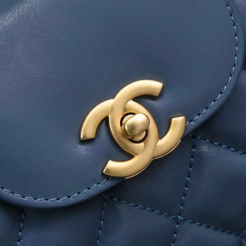 Versatile Chanel Top Handle Bags 54442