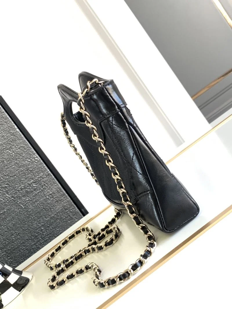 Minimalist Chanel Top Handle Bags 54410