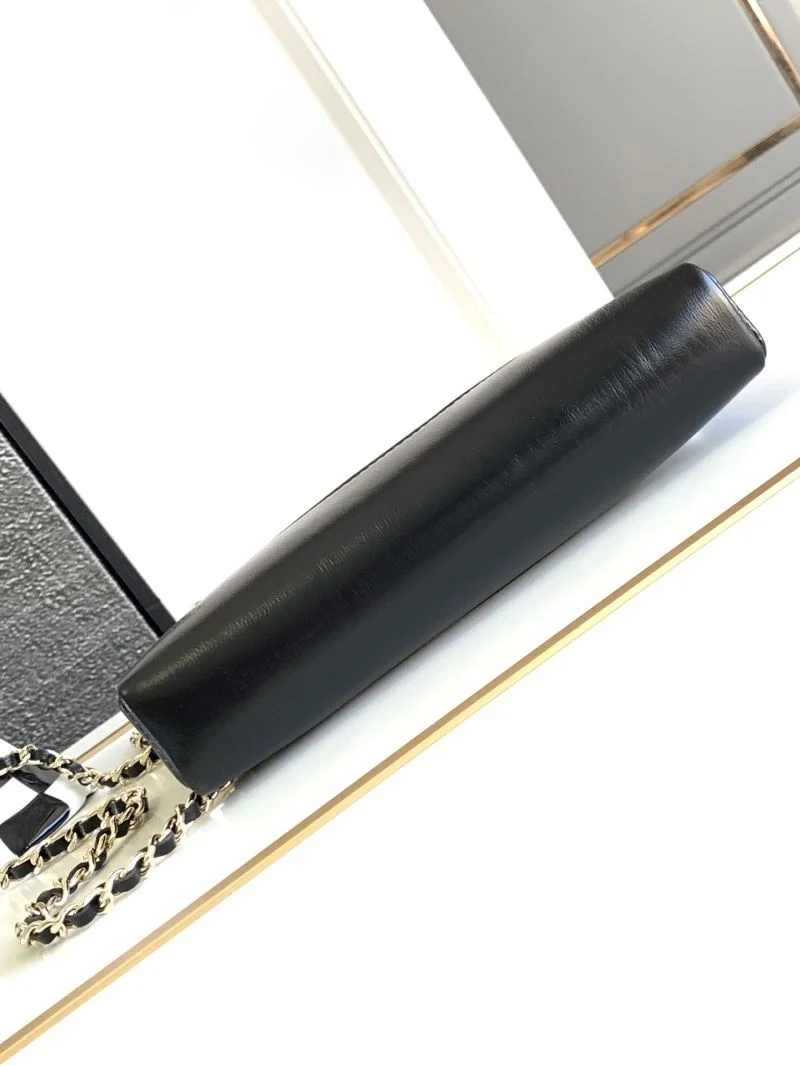 Minimalist Chanel Top Handle Bags 54410