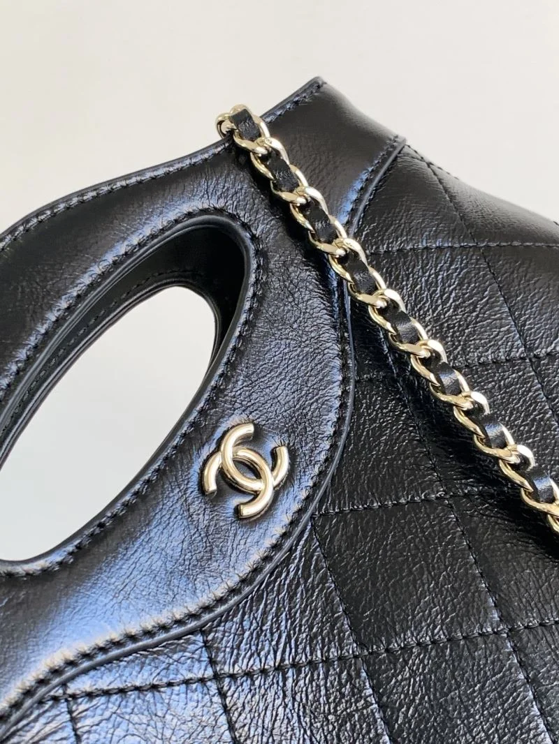 Minimalist Chanel Top Handle Bags 54410