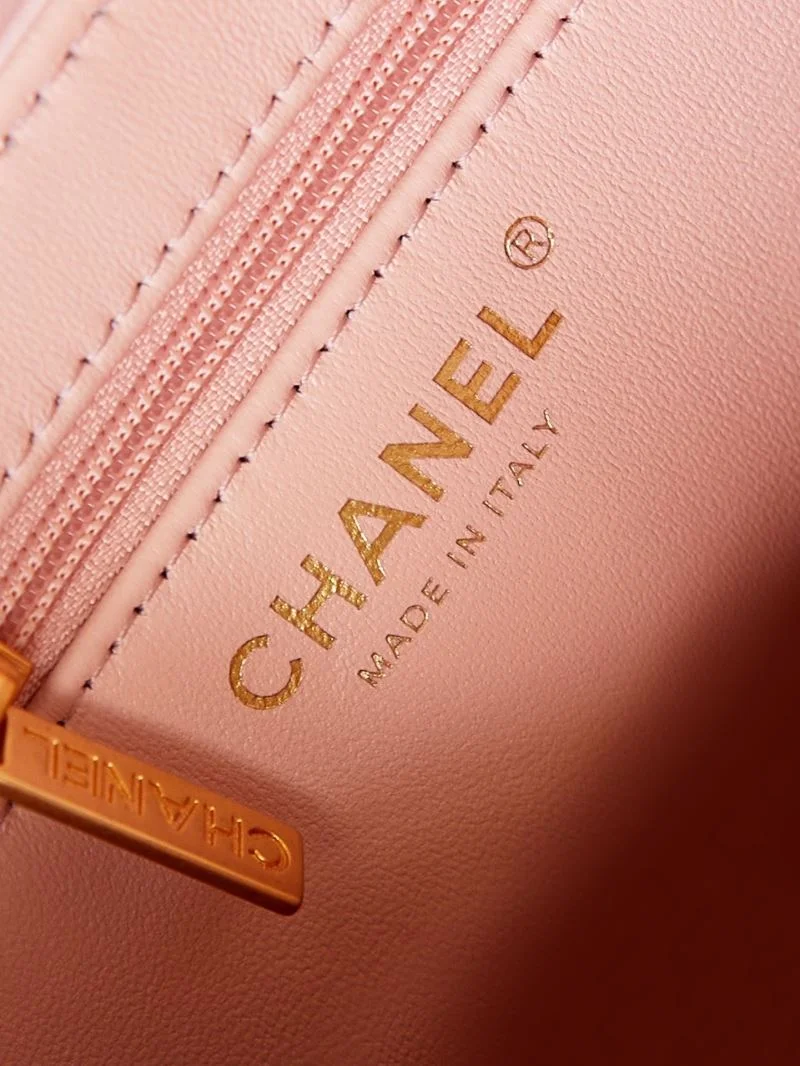 UrbanChic Chanel Top Handle Bags 54335