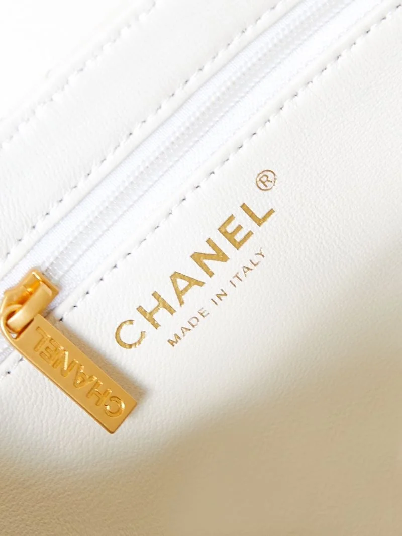 Chic Chanel Top Handle Bags 54334