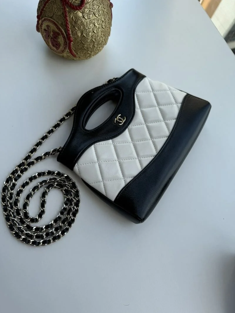 Breathable Chanel Top Handle Bags 54320