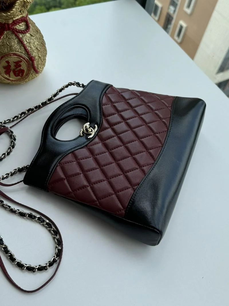 WellDesigned Chanel Top Handle Bags 54311