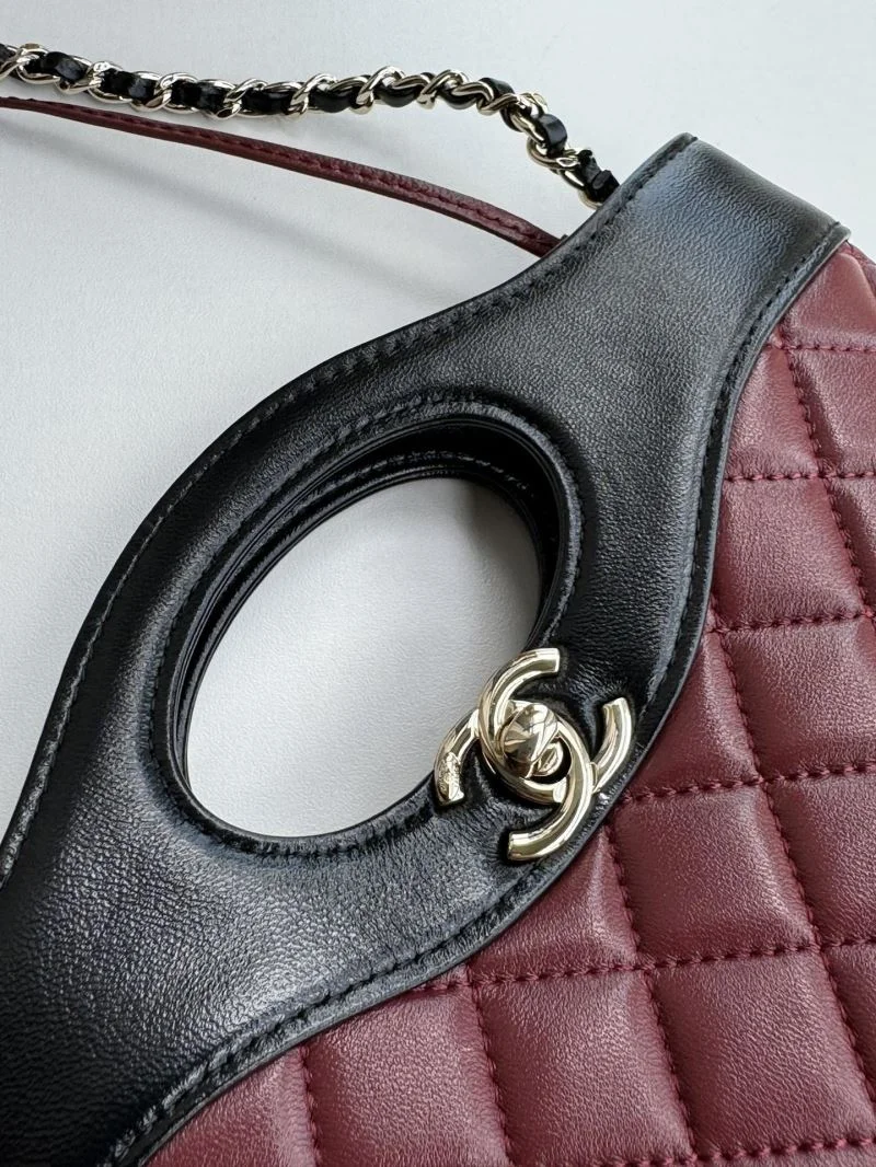 WellDesigned Chanel Top Handle Bags 54311