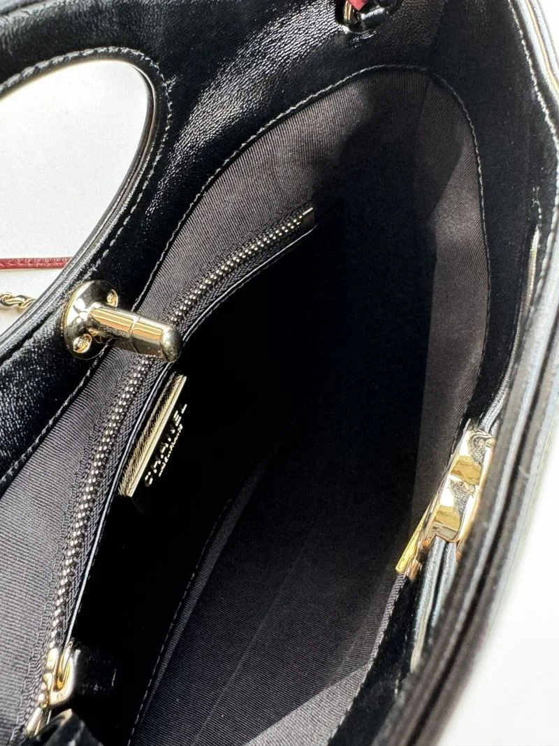 WellDesigned Chanel Top Handle Bags 54311