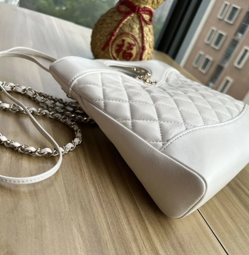 Flexible Chanel Top Handle Bags 54300