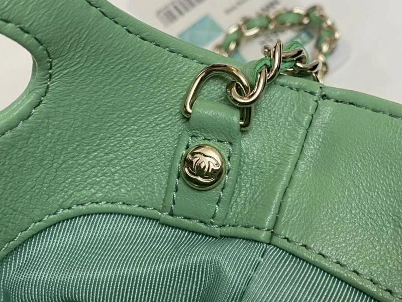 Breathable Chanel Top Handle Bags 54284