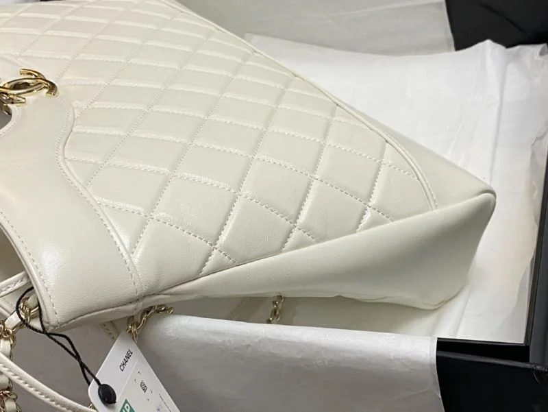 WellDesigned Chanel Top Handle Bags 54282