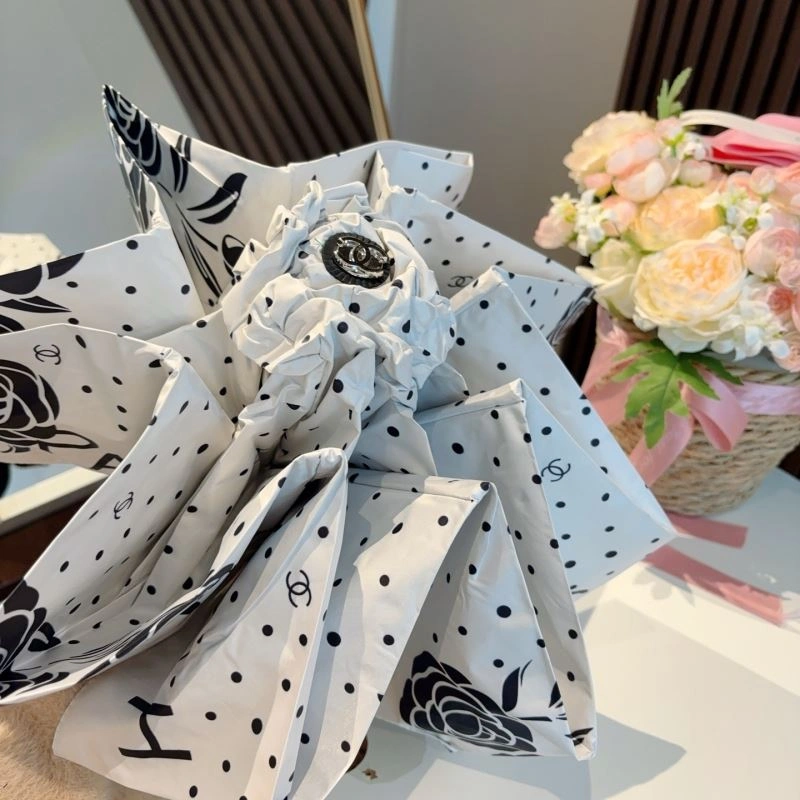 Supportive Chanel Umbrella 274989