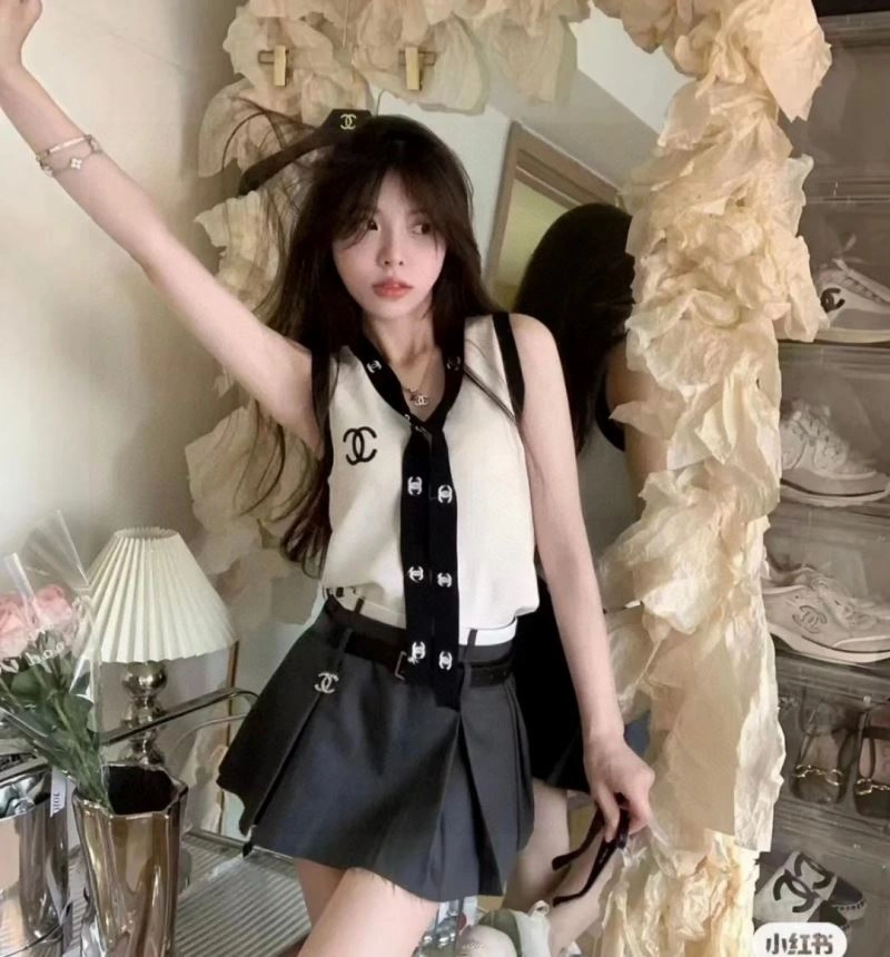 Chanel Vest Minimalist 276919
