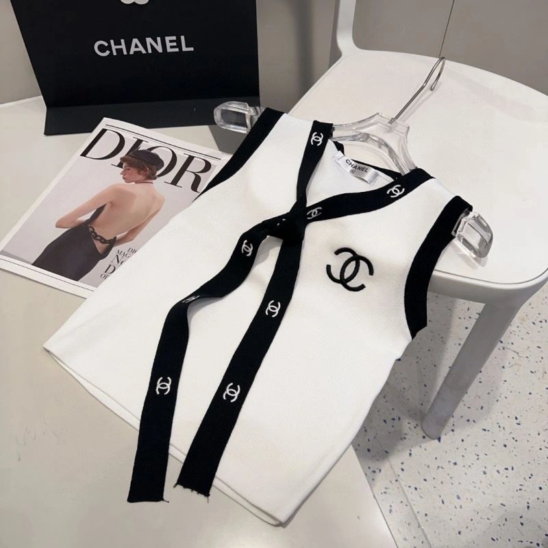 Chanel Vest Minimalist 276919
