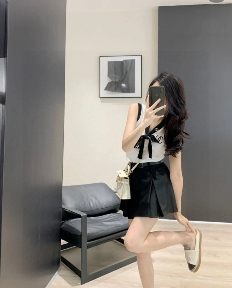 Chanel Vest Minimalist 276919