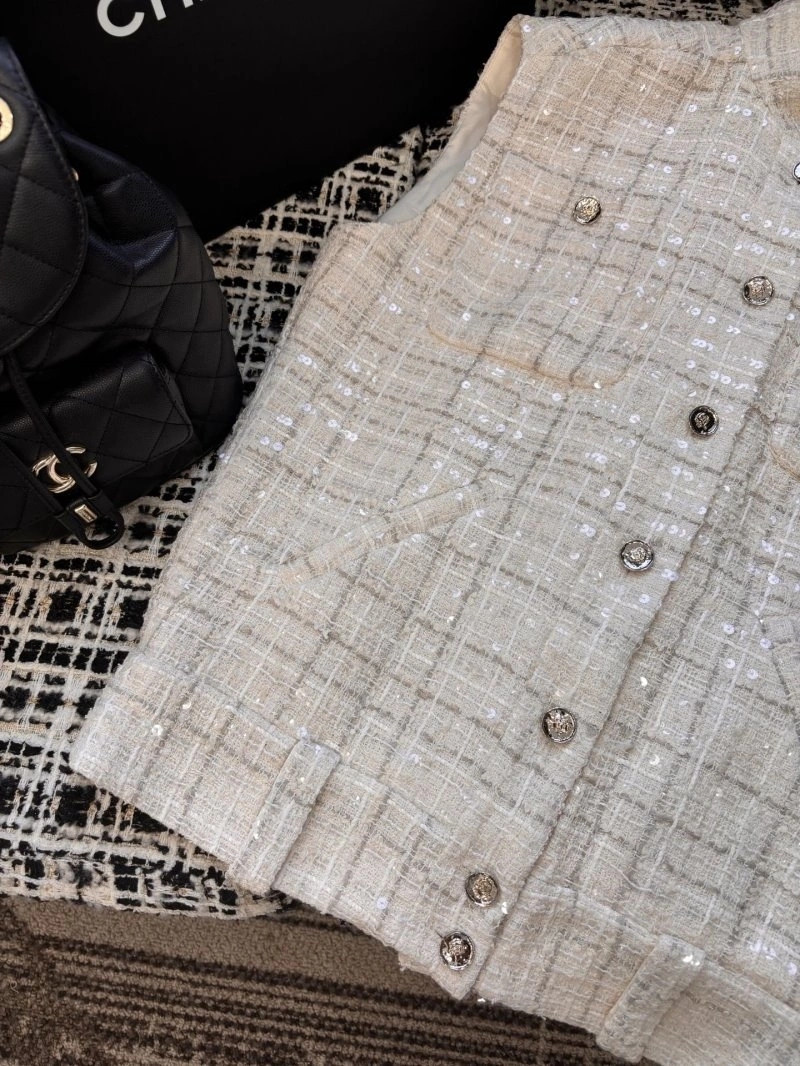 Chanel Vest Bold 109340
