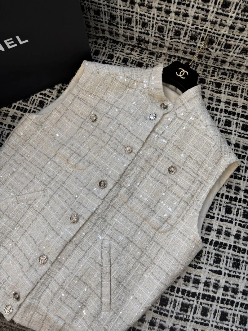 Chanel Vest Bold 109340