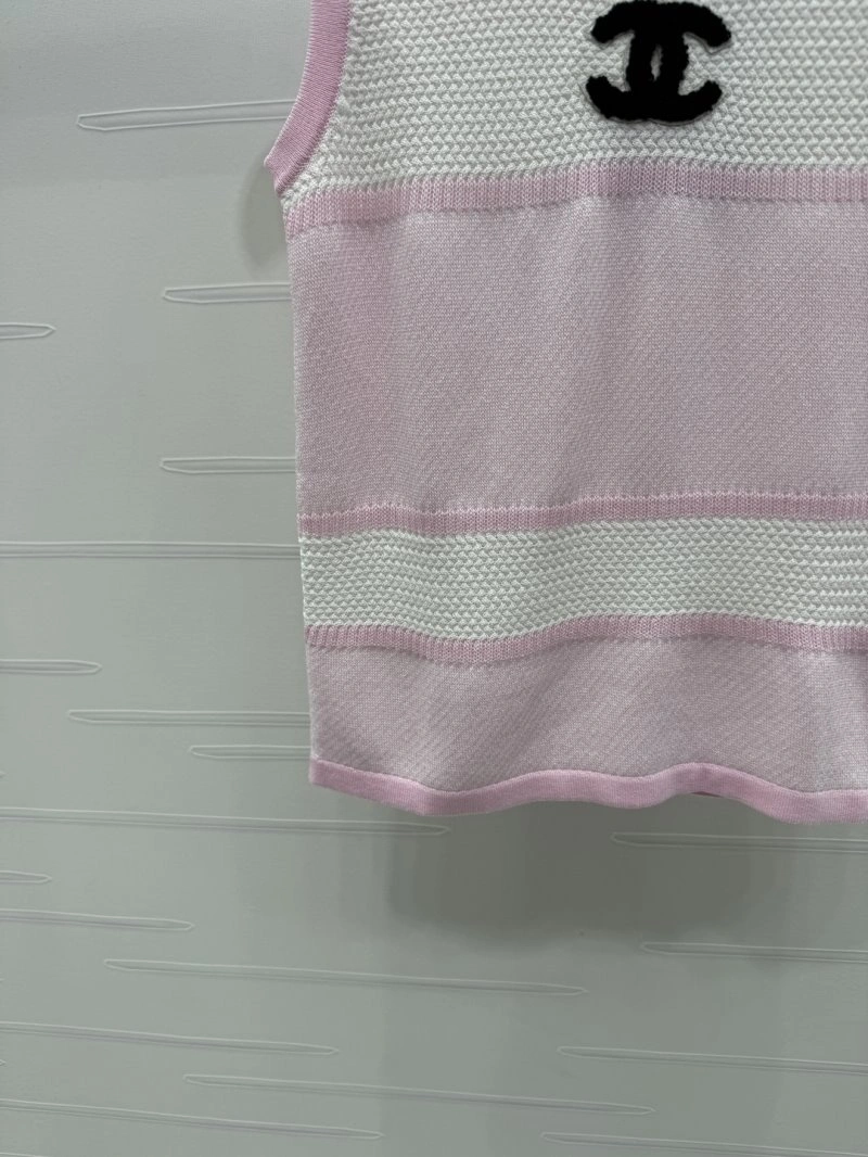 Chanel Vest WellDesigned 108550