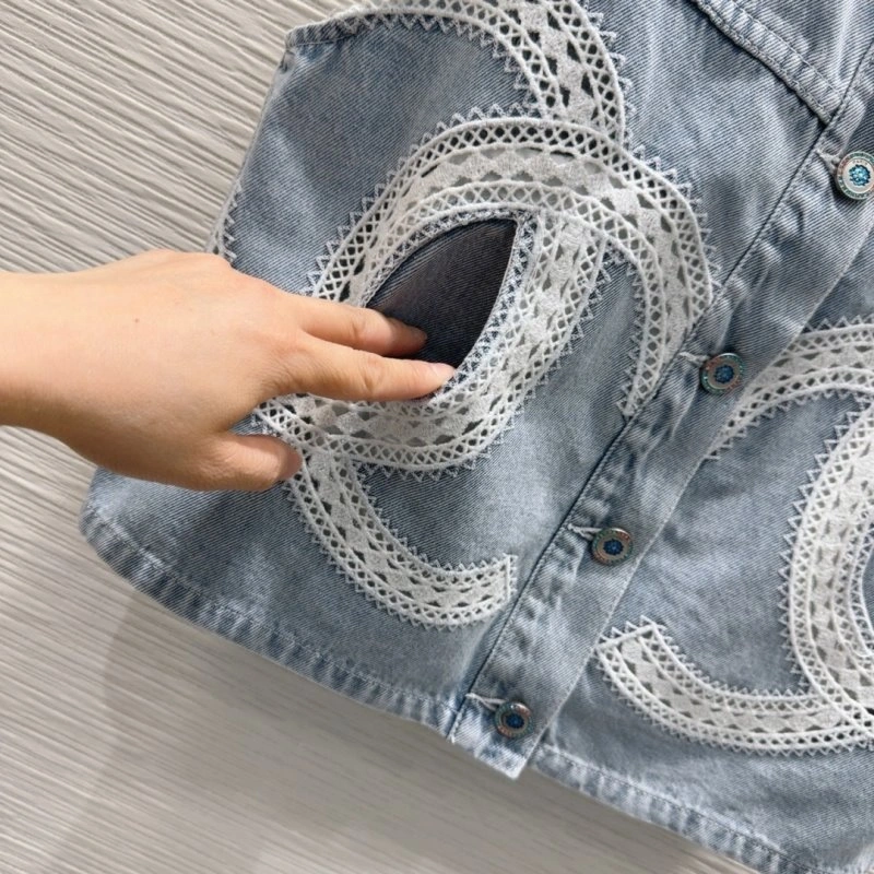 Chanel Vest Timeless 108547