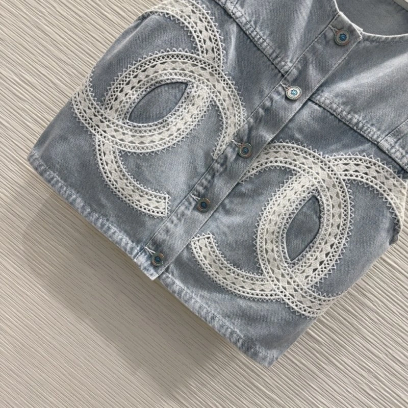 Chanel Vest Timeless 108547