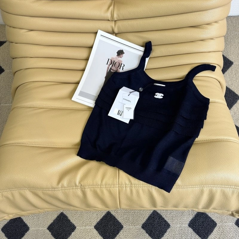 Chanel Vest Sporty 108527