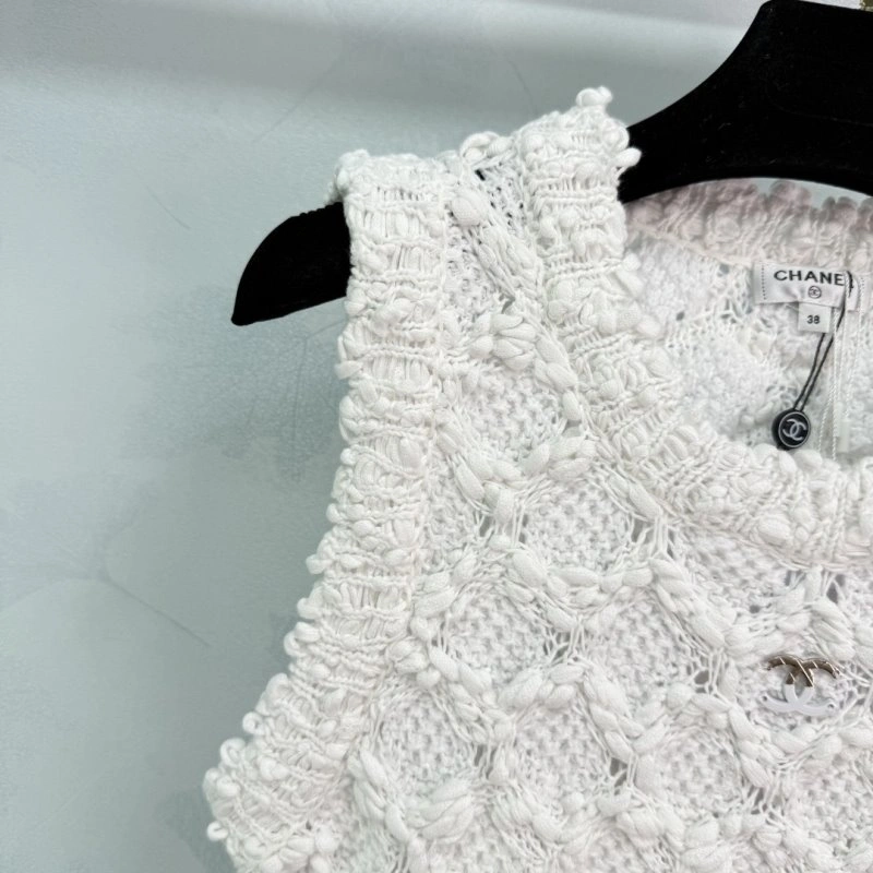 Efficient Chanel Vest 108523