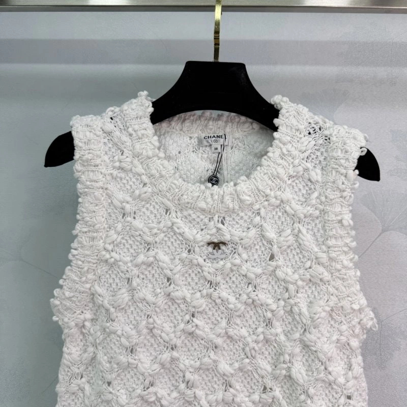 Efficient Chanel Vest 108523