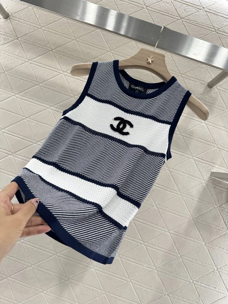 Chanel Vest WeatherProof 108521