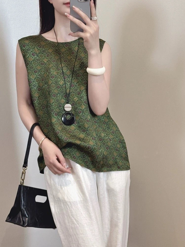 Trendy Chanel Vest 108503