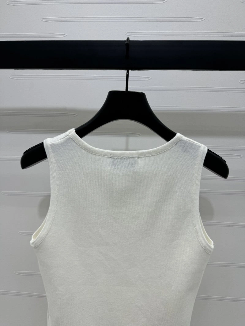 WellDesigned Chanel Vest 108498