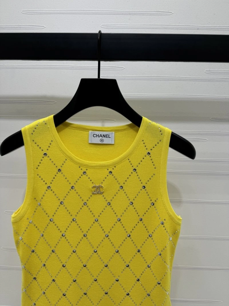 TechFriendly Chanel Vest 108496