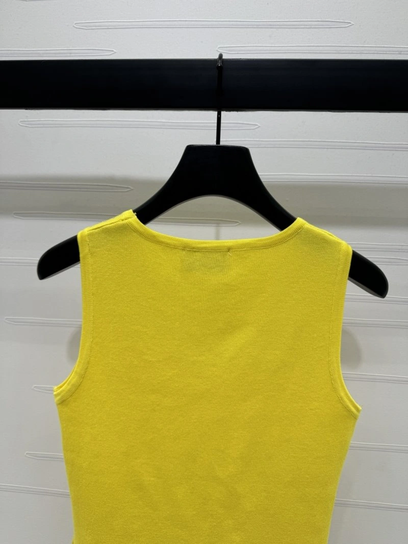 TechFriendly Chanel Vest 108496