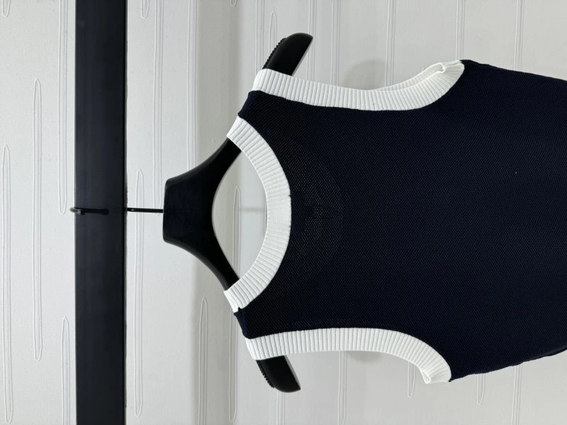 Chanel Vest Bright 108511