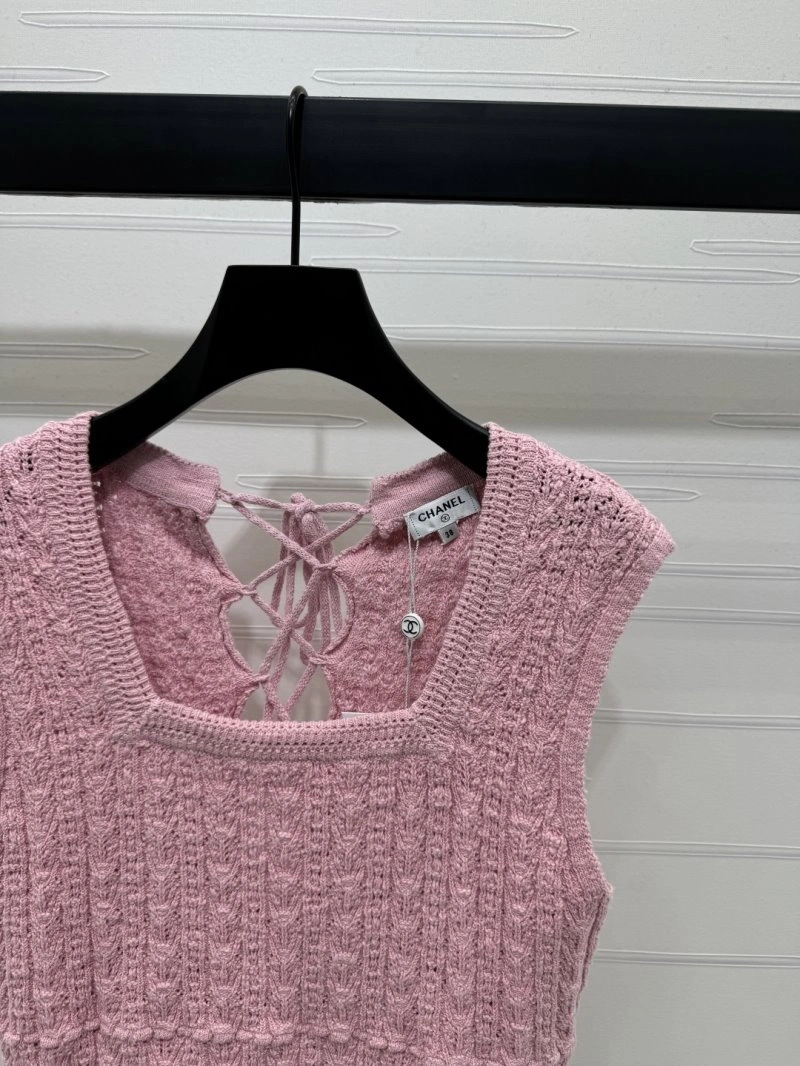 Minimalist Chanel Vest 108494
