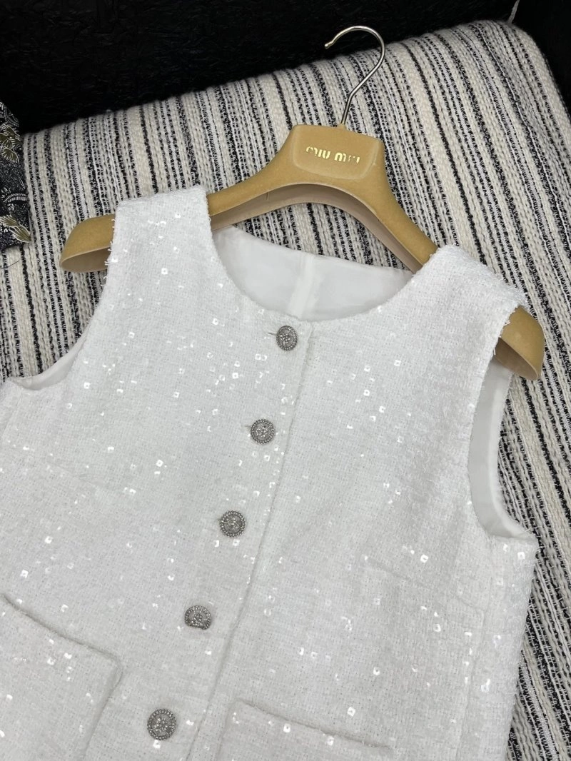 EasyMatch Chanel Vest 108501