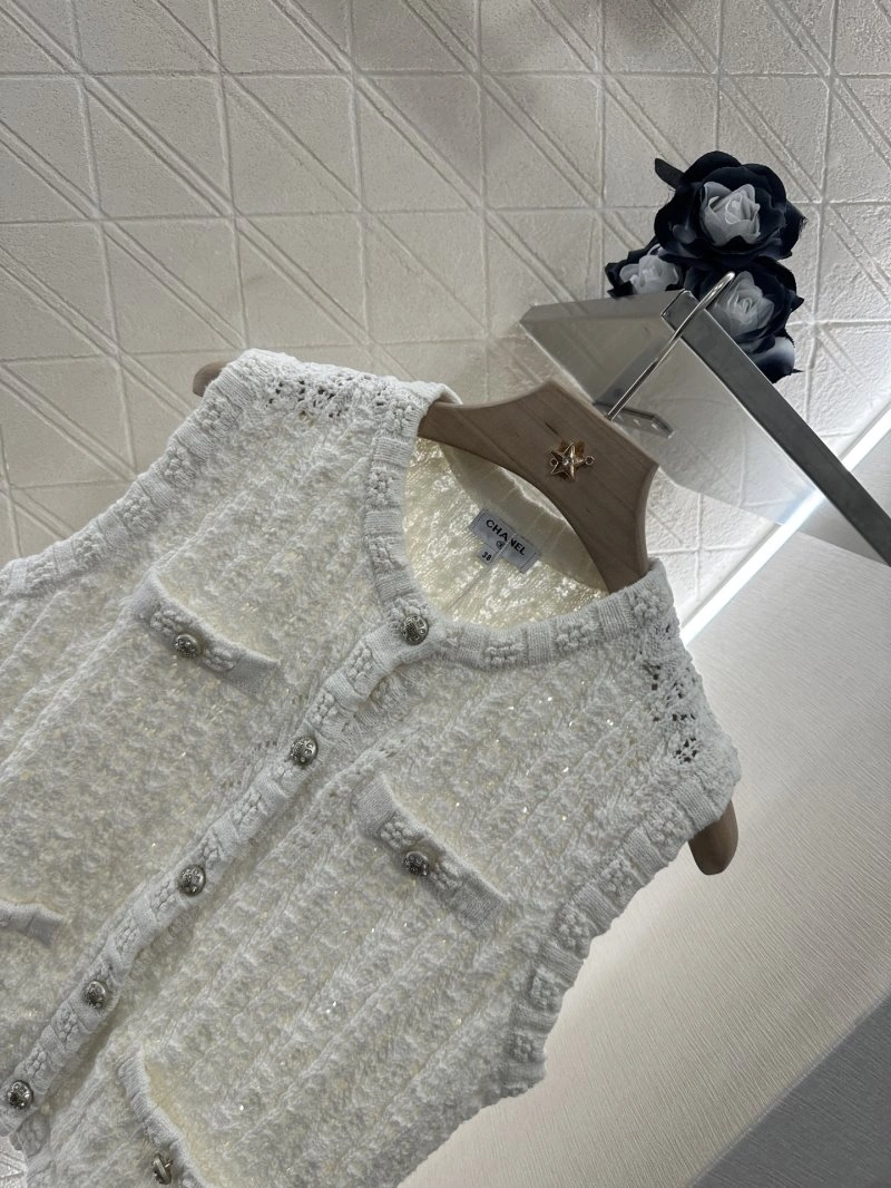 Efficient Chanel Vest 108506