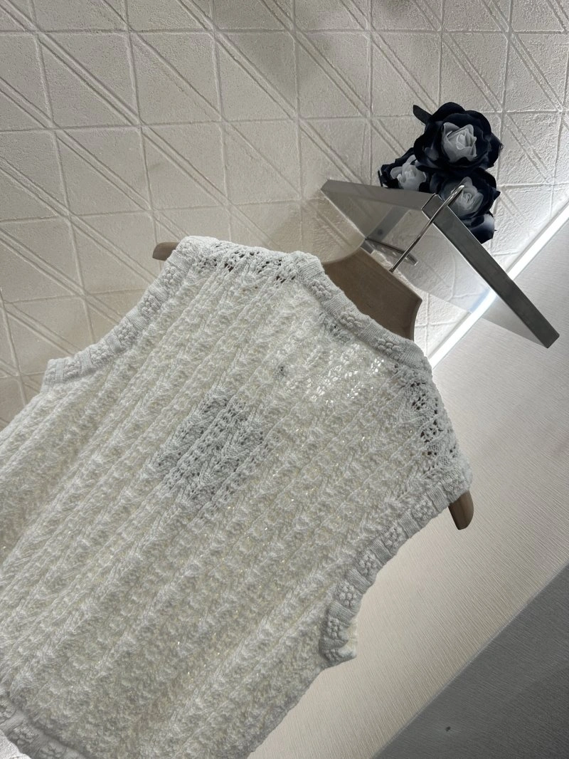 Efficient Chanel Vest 108506