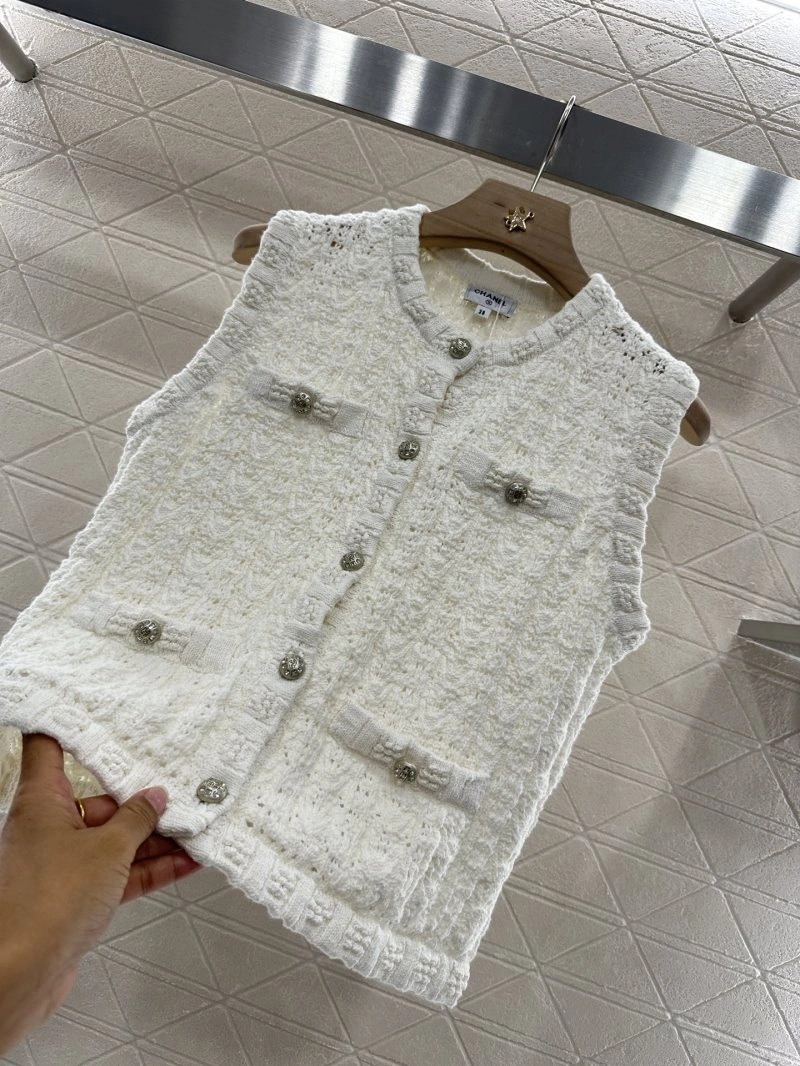 Efficient Chanel Vest 108506