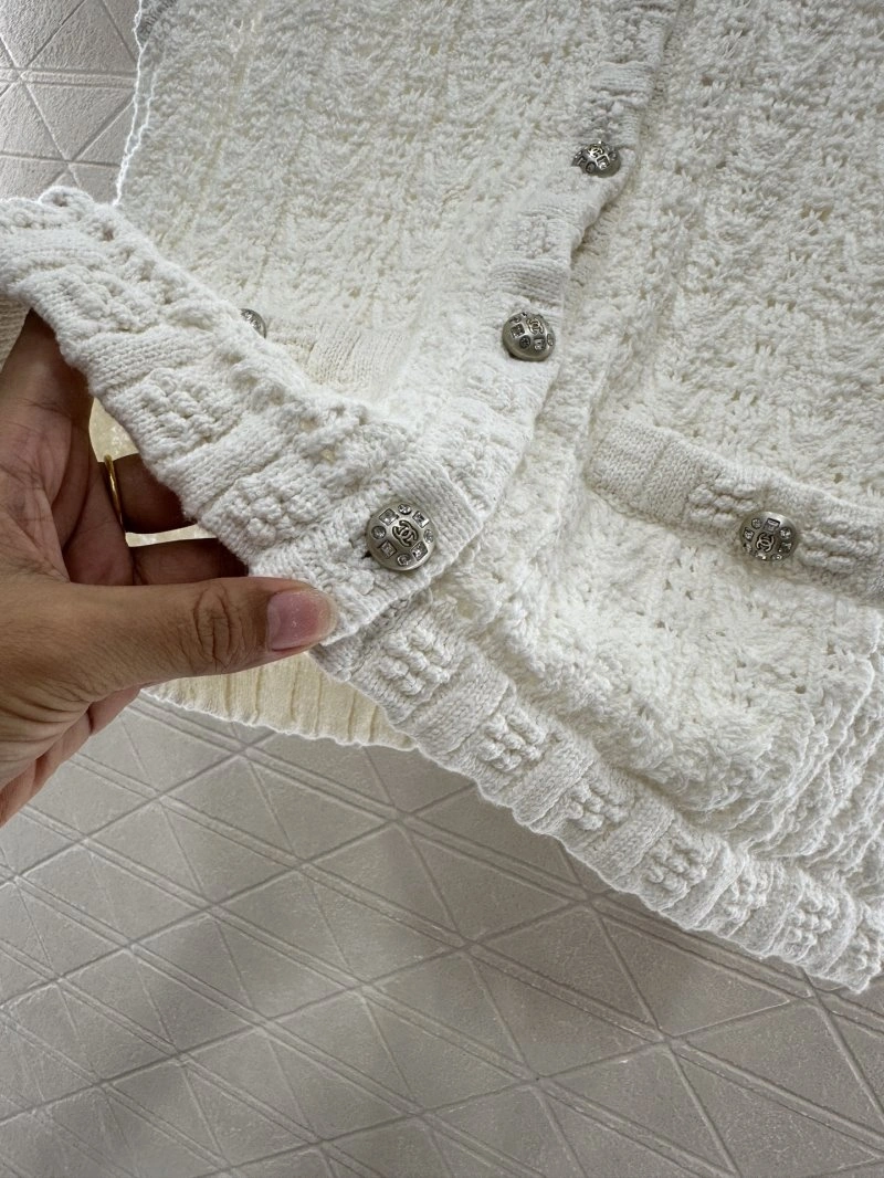 Efficient Chanel Vest 108506