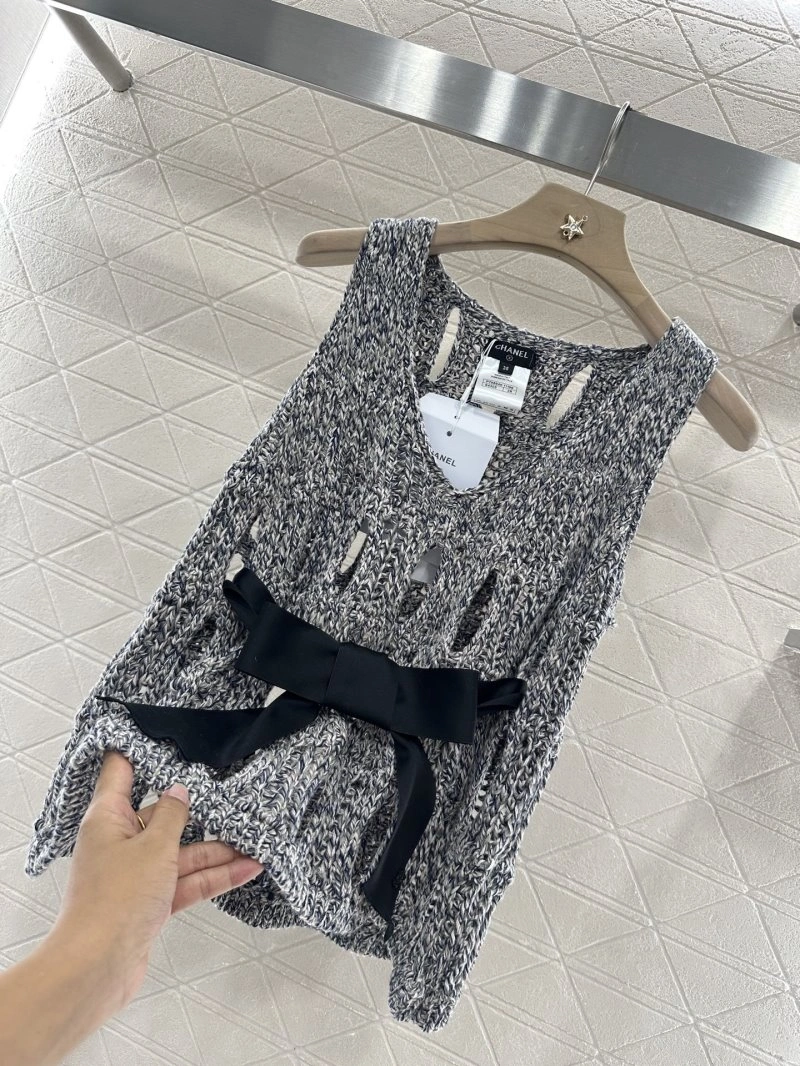 ZipUp Chanel Vest 108500