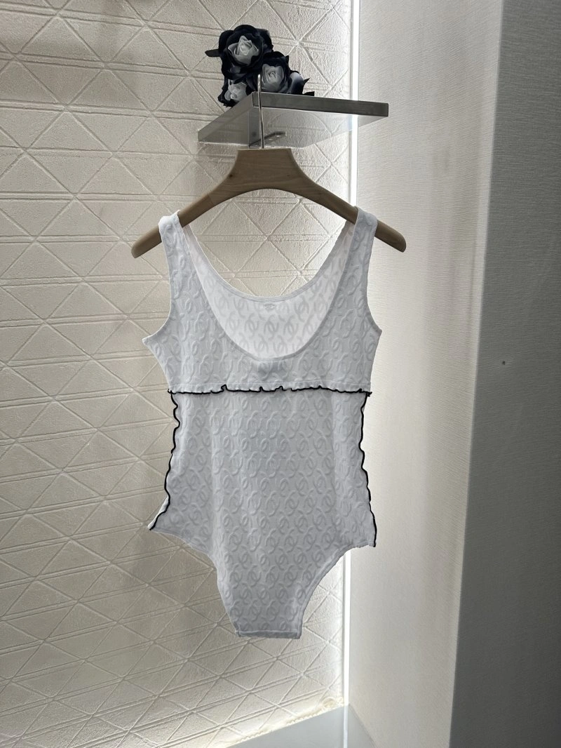 Chanel Vest MultiPurpose 108485