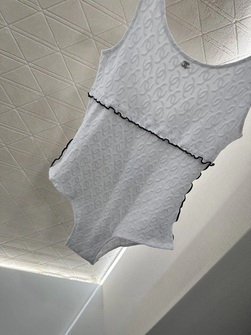 Chanel Vest MultiPurpose 108485
