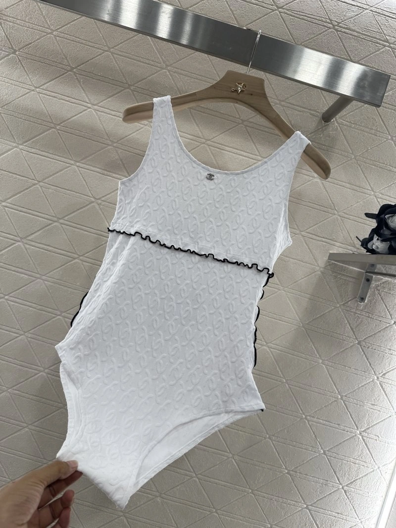 Chanel Vest MultiPurpose 108485